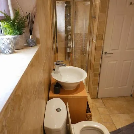 Homebird - Buckton House Holiday home Leeds (West Yorkshire)
